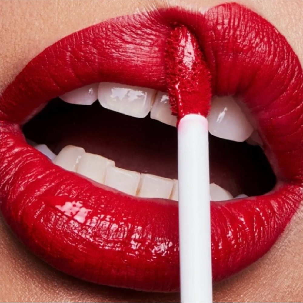 Gxve I’m Sill Here - Red Longwear Matte Liquid Lipstick in Original Recipe, NEW - Picture 3 of 11
